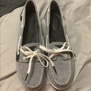 Sperry boat shoes
